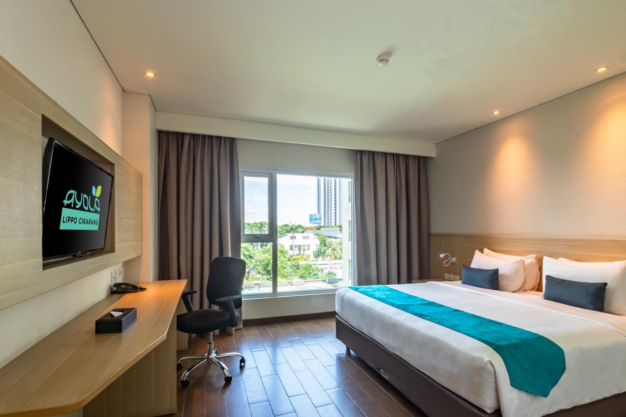 Hotel Ayola Lippo Чикаранг Экстерьер фото