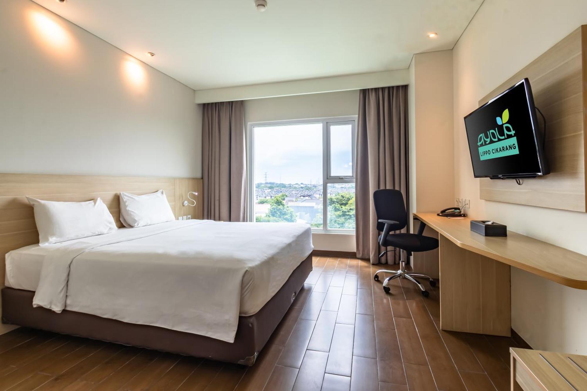 Hotel Ayola Lippo Чикаранг Экстерьер фото